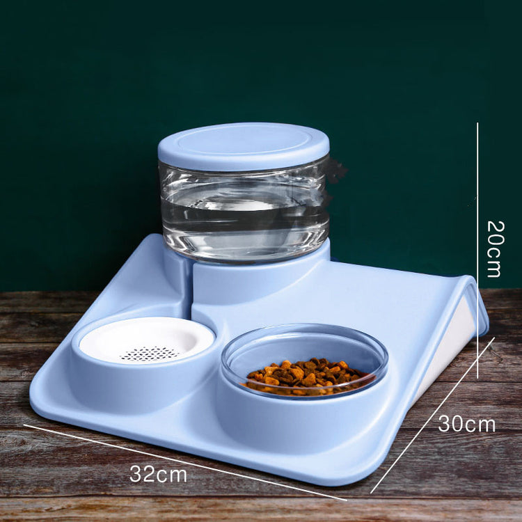 Water Dispenser Is Mobile And Unplugged Automatic Water Feeder For Pets null