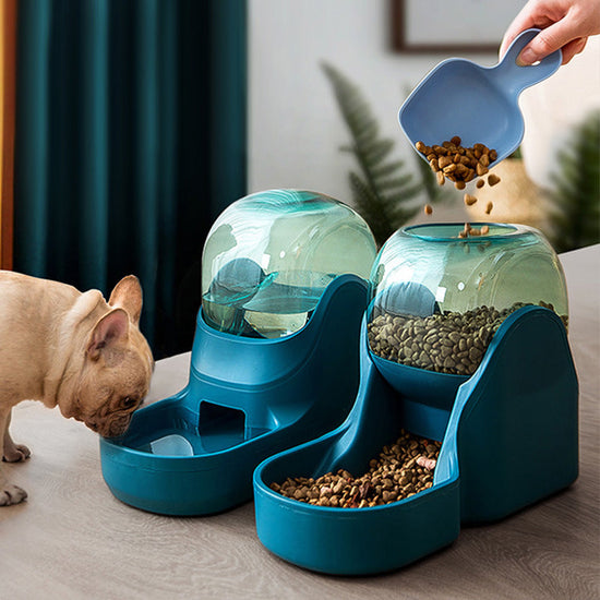 Automatic Drinking Fountain Feeder for Pets with large capacity and anti-overturn design in green, orange, and purple colors