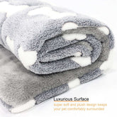 Self-warming cat bed mat with soft coral velvet, reversible fleece, and non-slip backing for dogs and cats