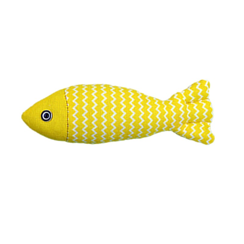 Pet Mint Fish Toy in random colors for cats, suitable for all ages